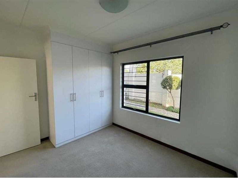 Modern 2-Bedroom, 2-Bathroom Ground Floor Apartment to Rent - Photo 7