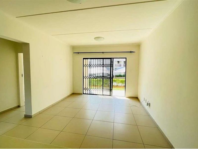 Modern 2-Bedroom, 2-Bathroom Ground Floor Apartment to Rent - Photo 4