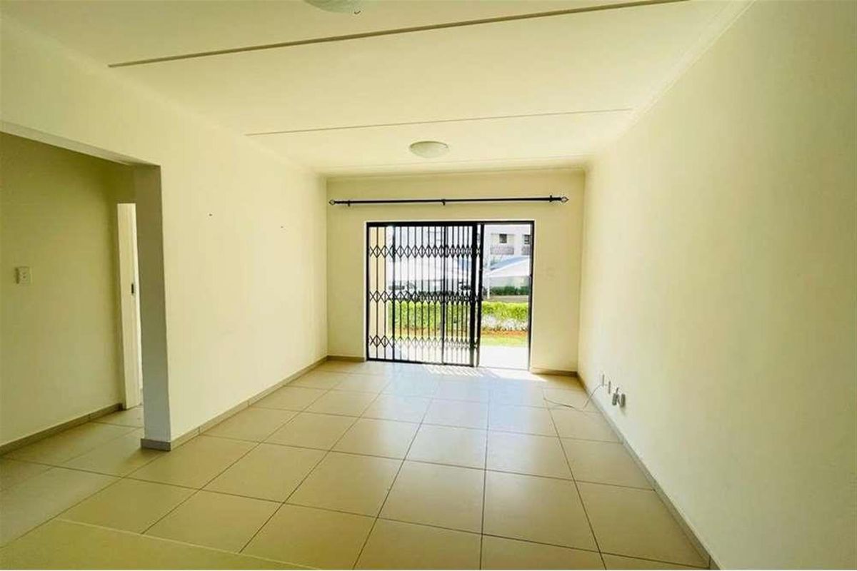 Modern 2-Bedroom, 2-Bathroom Ground Floor Apartment to Rent - Photo 4