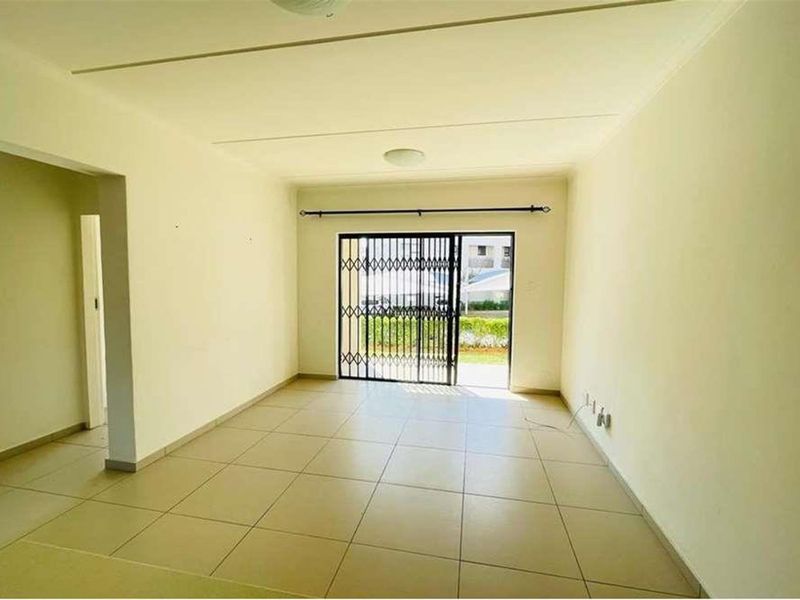 Modern 2-Bedroom, 2-Bathroom Ground Floor Apartment to Rent - Photo 5