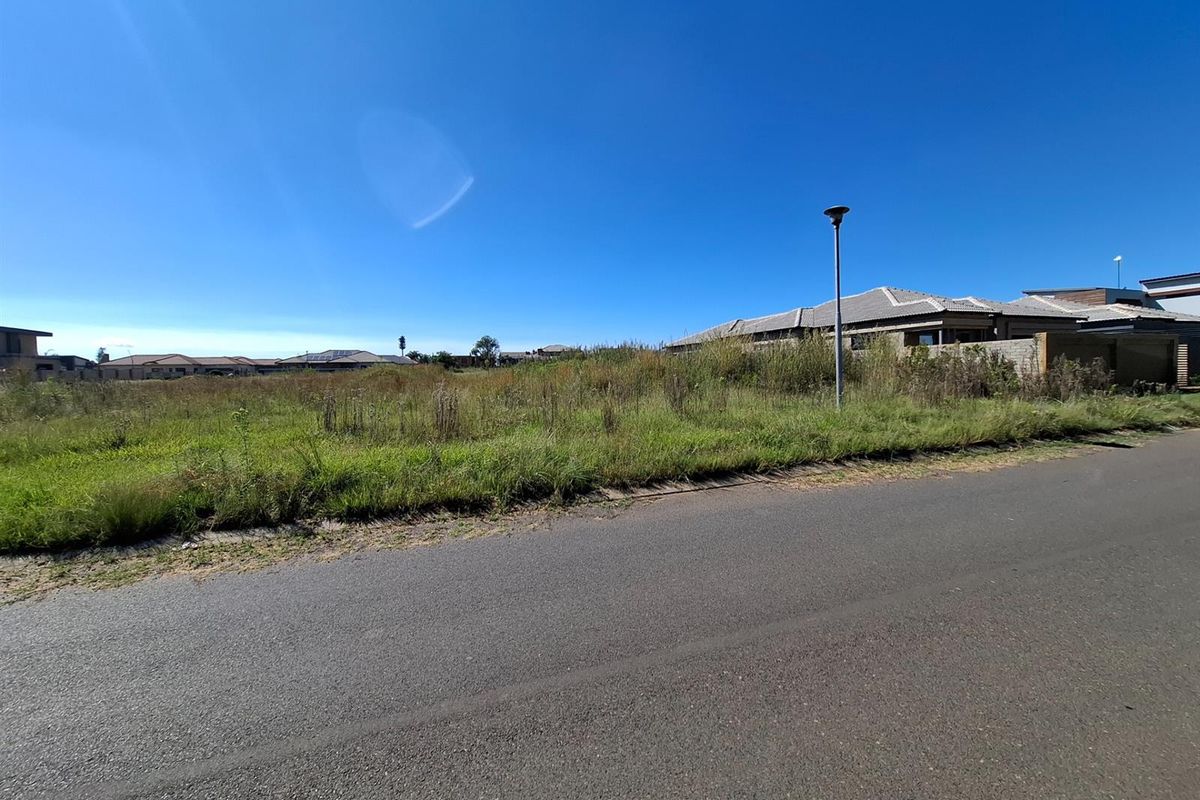 PRIME VACANT STAND IN AERORAND WEST - BUILD OR DEVELOP - Photo 3