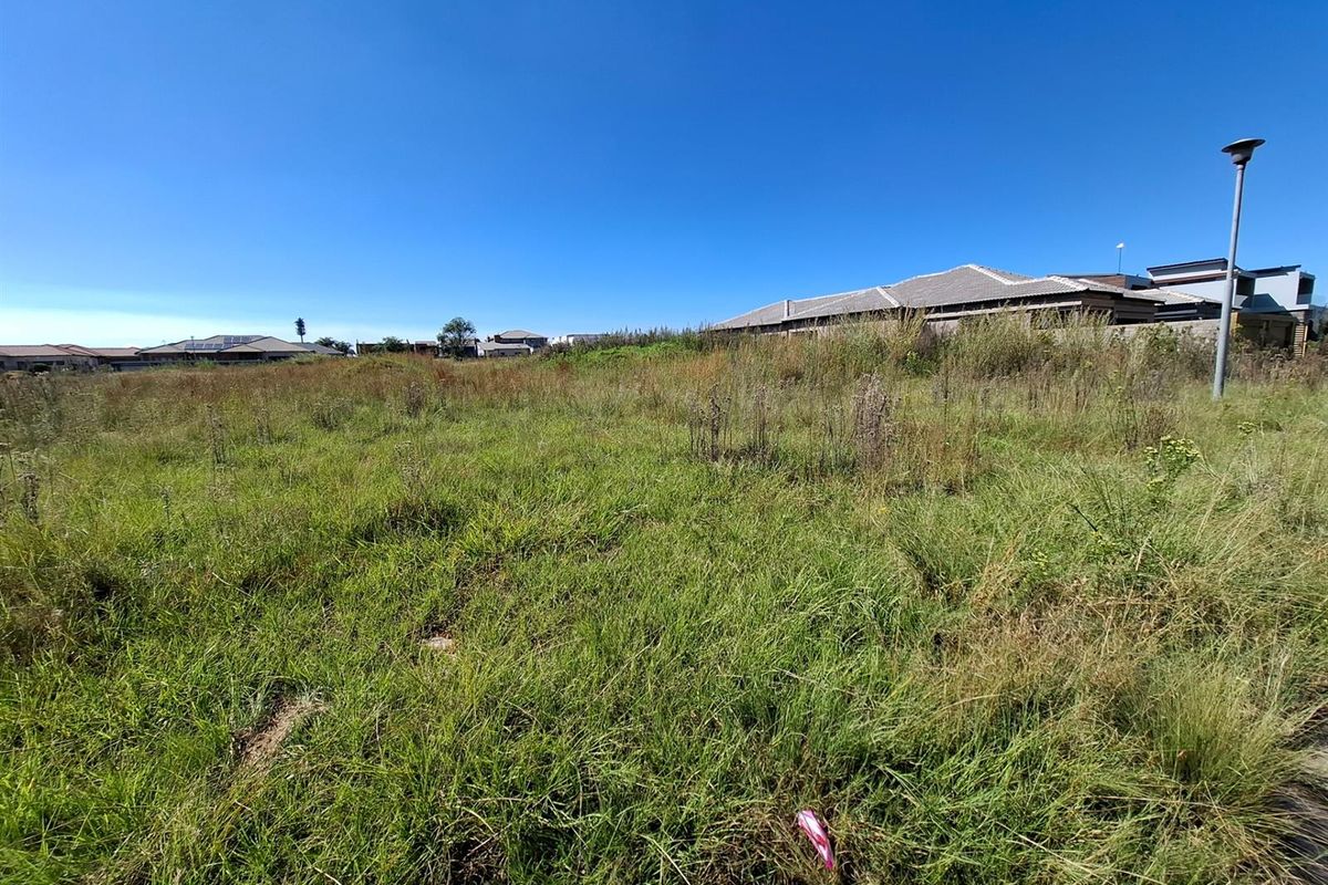 PRIME VACANT STAND IN AERORAND WEST - BUILD OR DEVELOP - Photo 2