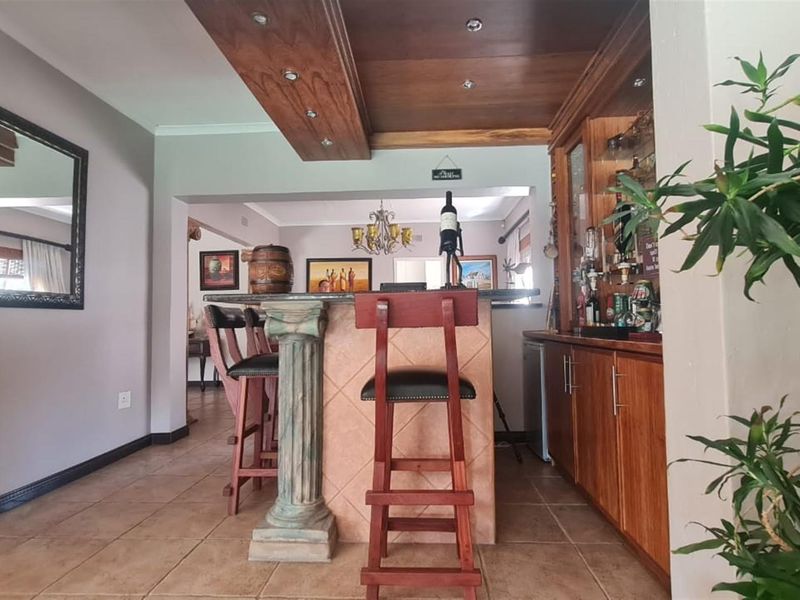 Rare Find: Immaculate move-in ready gem in Randpark Ridge - Photo 8