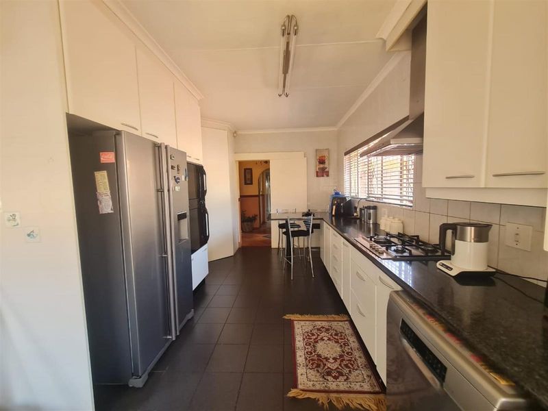 Rare Find: Immaculate move-in ready gem in Randpark Ridge - Photo 4