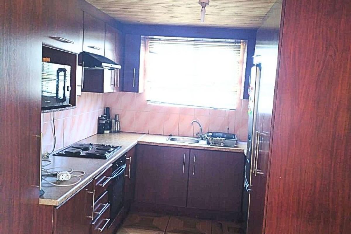 House For Sale in Motherwell Nu 3, Motherwell, Port Elizabeth - Photo 4