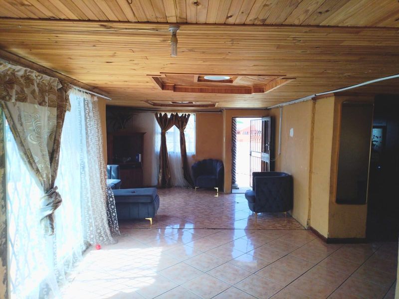 House For Sale in Motherwell Nu 3, Motherwell, Port Elizabeth - Photo 2