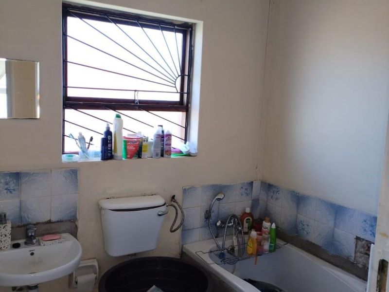 House For Sale in Kwadwesi, Port Elizabeth - Photo 5