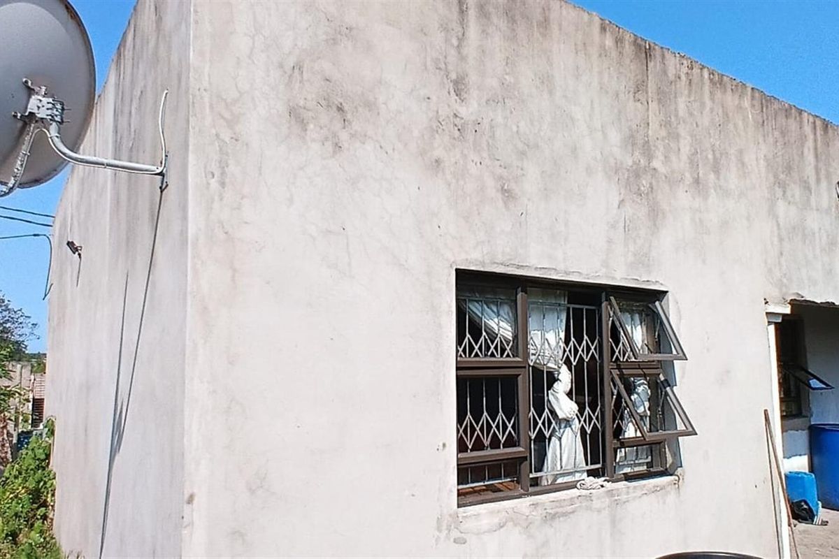 House For Sale in Port Dunford, Esikhawini, KwaZulu Natal Esikhalenisenkosi area - Photo 2