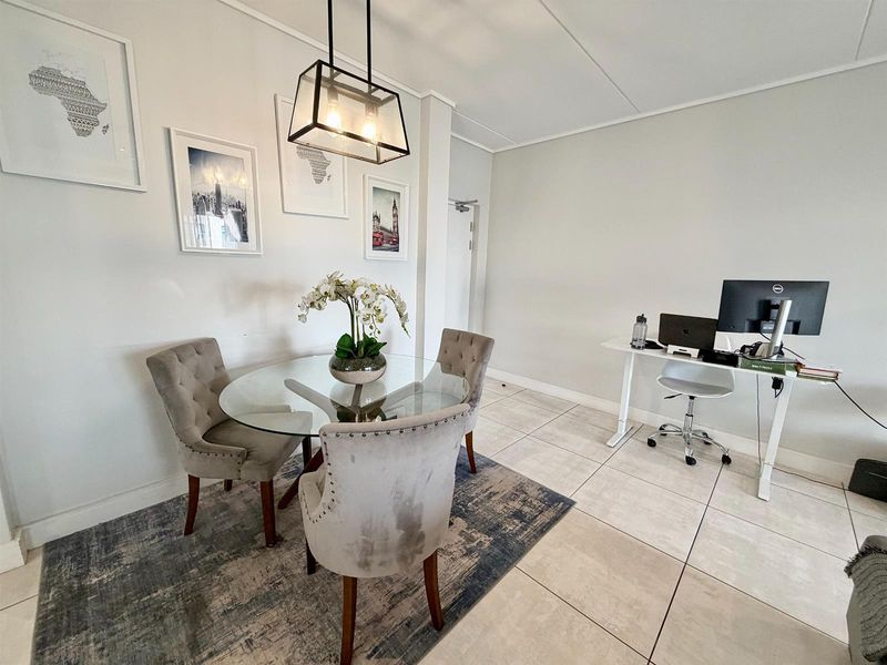 3 Bed, 2 Bath KINGS Apartment For Sale in The Polofields, Waterfall, Midrand - Photo 10