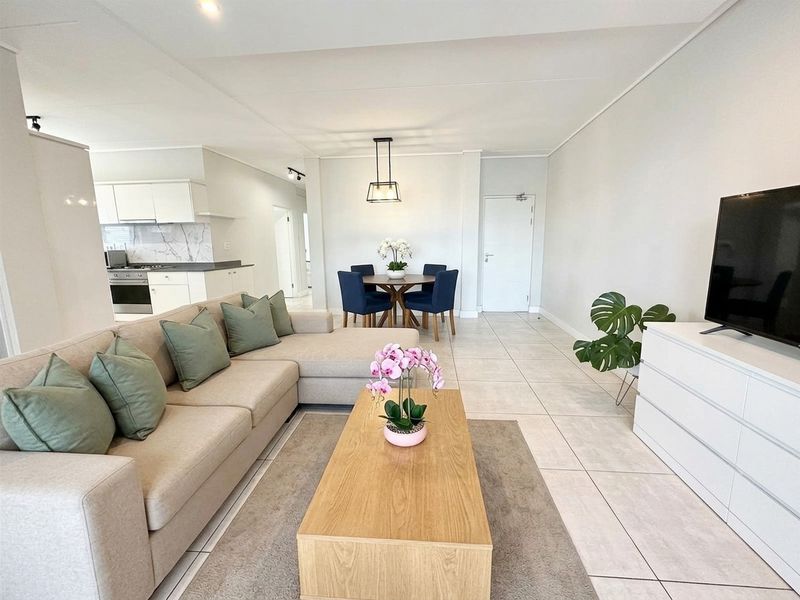 3 Bed, 2 Bath KINGS Apartment For Sale in The Polofields, Waterfall, Midrand - Photo 8