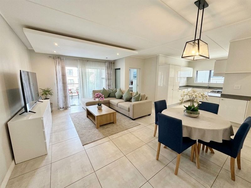 3 Bed, 2 Bath KINGS Apartment For Sale in The Polofields, Waterfall, Midrand - Photo 1