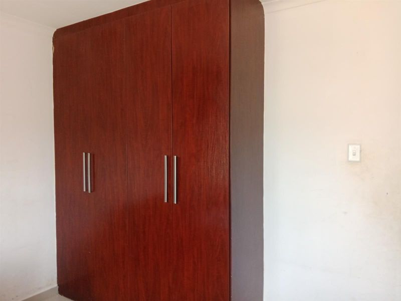 Beautiful Rental Home in Villa Lantana Estate, Secure Living in the Heart of Pretoria North - Photo 2