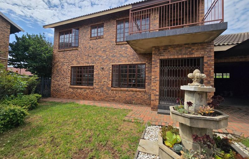 Well-Priced 3-Bedroom Duet in Aerorand - Don’t Miss Out!!