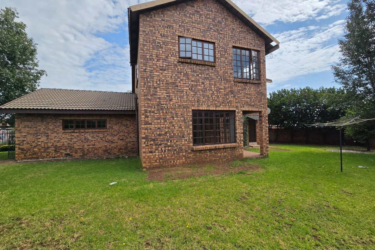 Well-Priced 3-Bedroom Duet in Aerorand - Don’t Miss Out!! - Photo 3