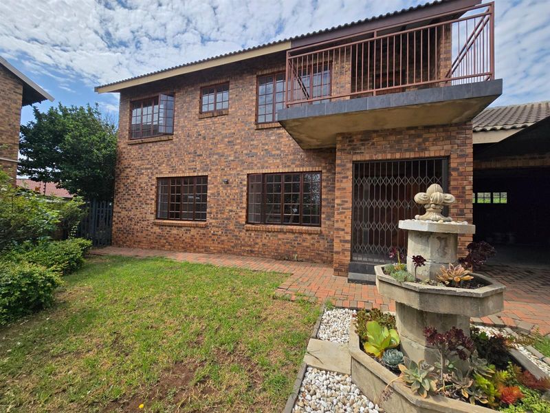 Well-Priced 3-Bedroom Duet in Aerorand - Don’t Miss Out!! - Photo 1