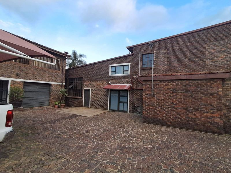 Commercial Property For Sale in Primrose Germiston Gauteng - Photo 3