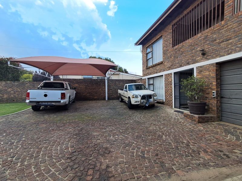 Commercial Property For Sale in Primrose Germiston Gauteng - Photo 2