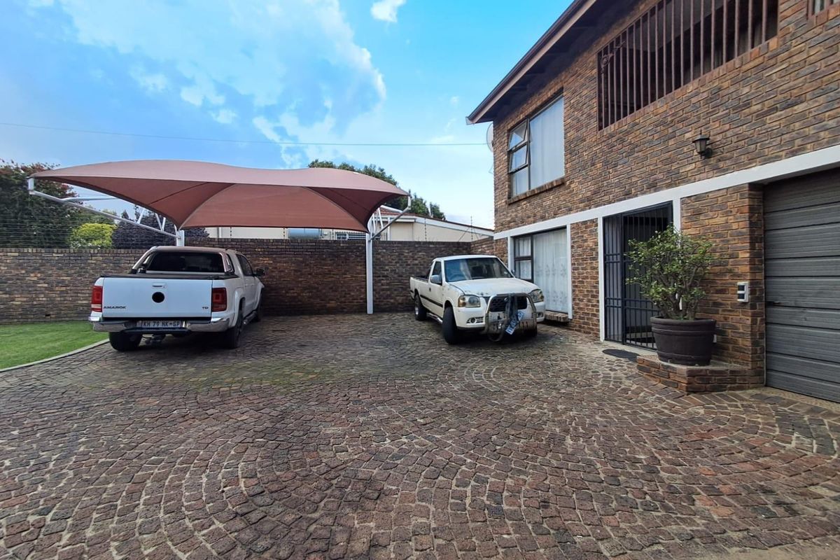 Commercial Property For Sale in Primrose Germiston Gauteng - Photo 2