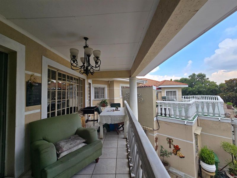 Elevated Living with Space, Versatility and Investment Potential - Photo 4