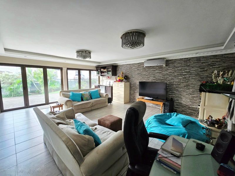 Complex For Sale in Avoca Hills, Durban, KwaZulu Natal - Photo 4