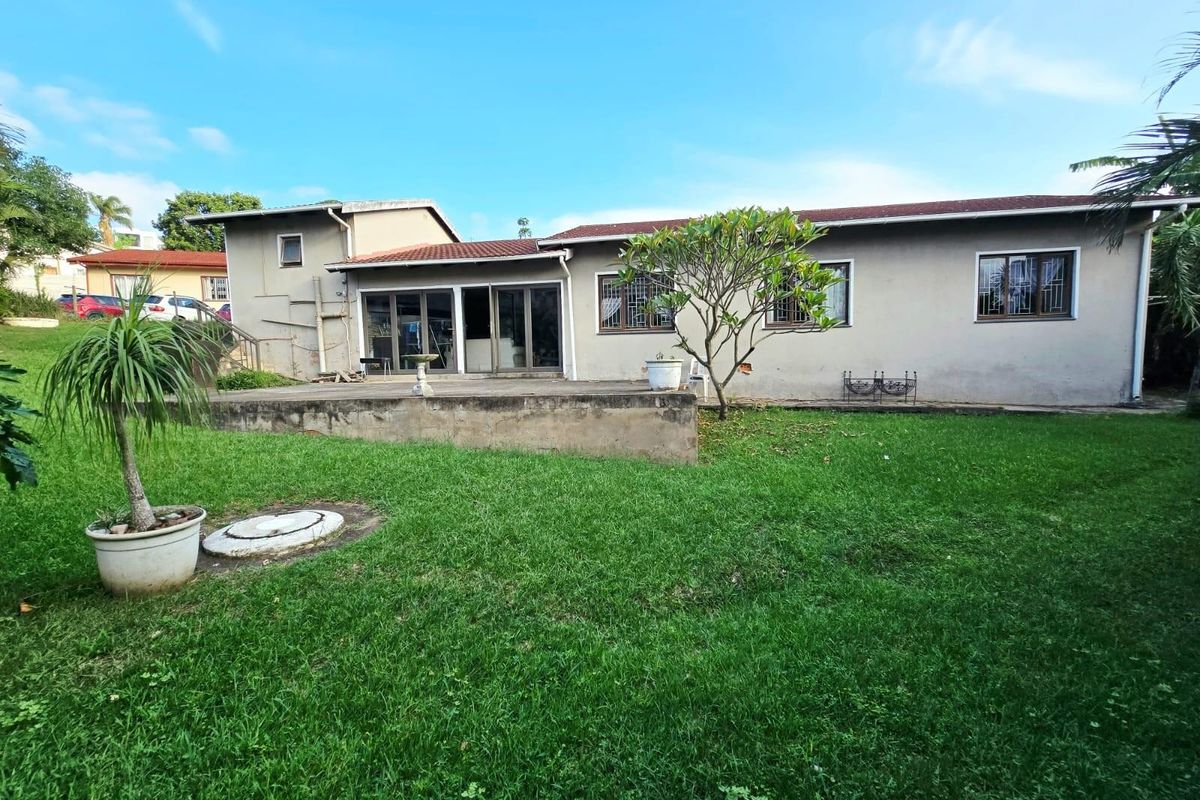 Complex For Sale in Avoca Hills, Durban, KwaZulu Natal - Photo 2