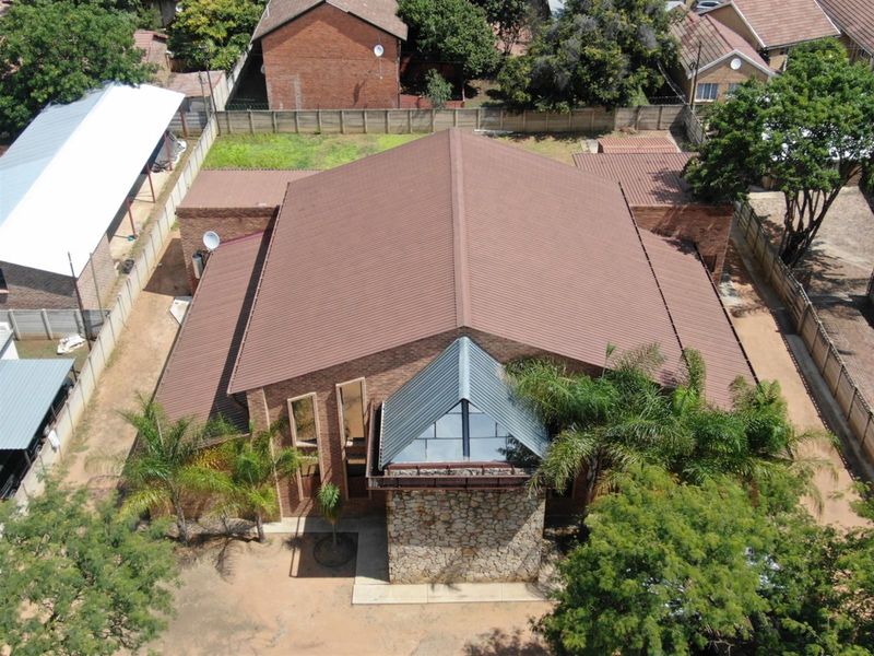 Versatile Community / Residential Opportunity in Prime Location for Sale in Bela Bela Limpopo - Photo 1