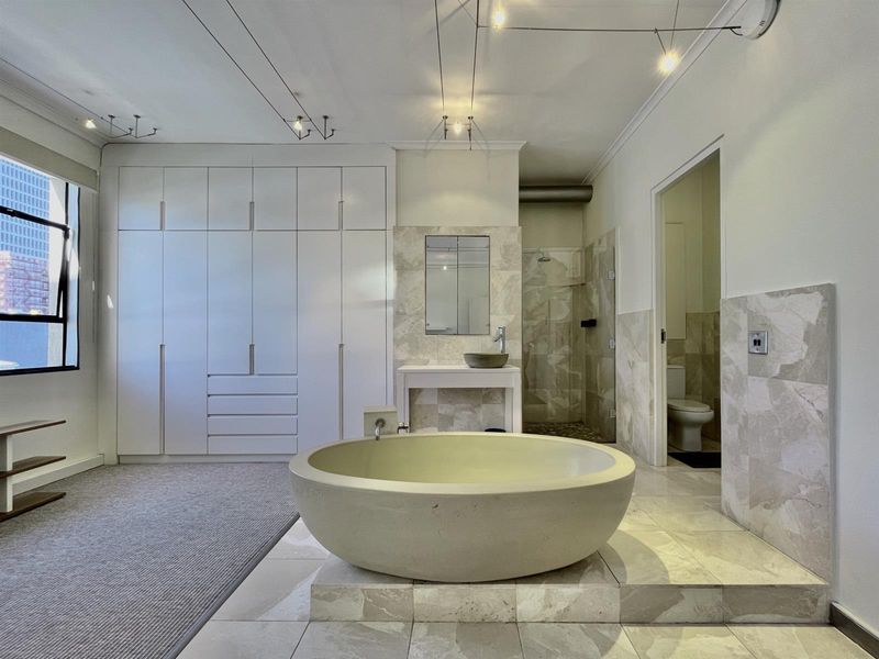 260m2  - Rare Residential and Commercial Use- CBD Core - Photo 5