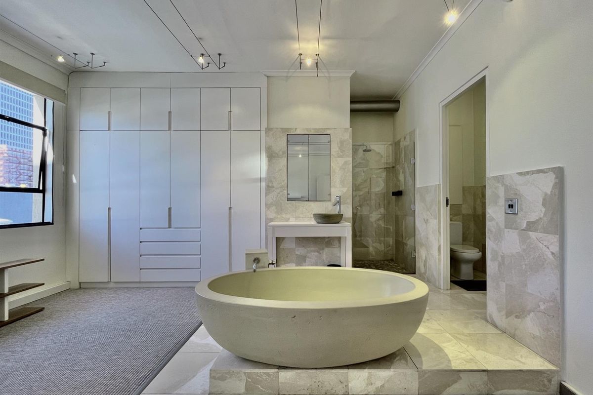 260m2  - Rare Residential and Commercial Use- CBD Core - Photo 5