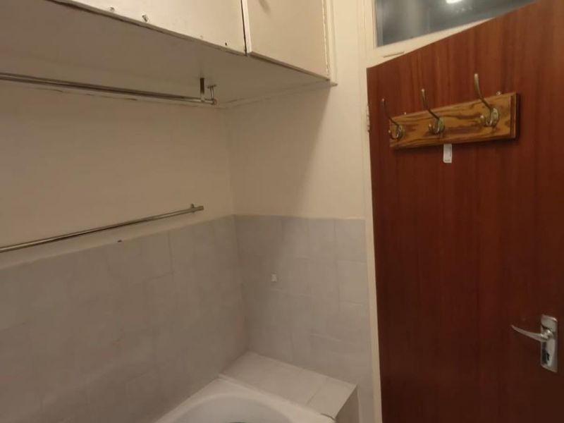 Spacious 3-Bedroom Apartment - Ideal for Students, Smart Investors Kimberley - Photo 7