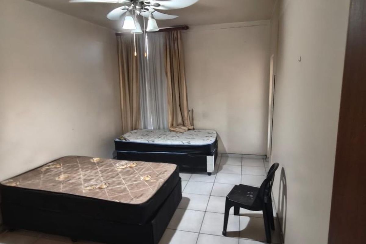 Spacious 3-Bedroom Apartment - Ideal for Students, Smart Investors Kimberley - Photo 5