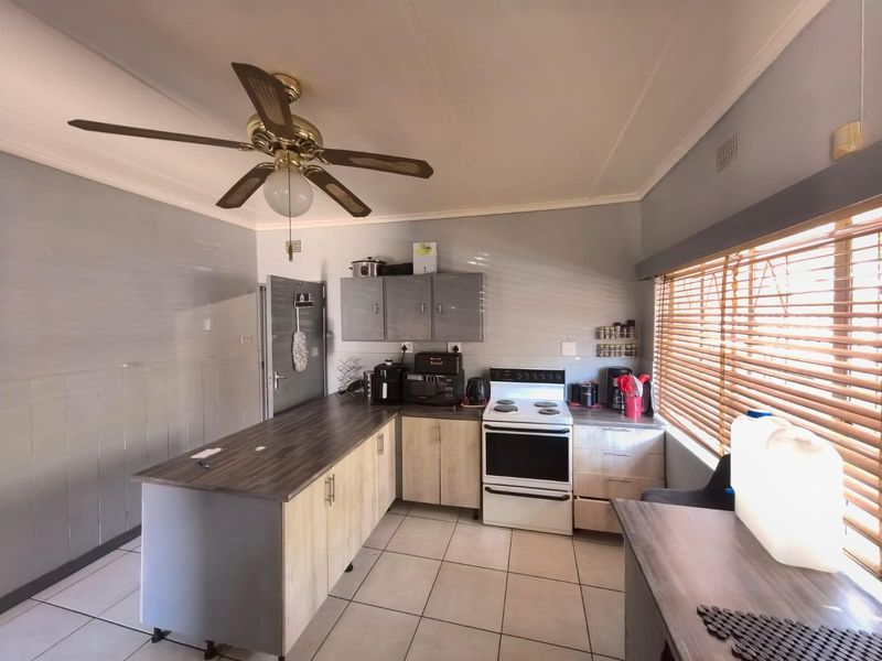 The Ultimate Investor’s Dream: Big Space, Huge Potential in Beaconsfield, Kimberley - Photo 6