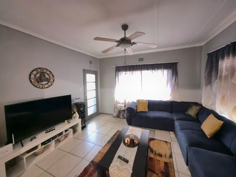 The Ultimate Investor’s Dream: Big Space, Huge Potential in Beaconsfield, Kimberley - Photo 1