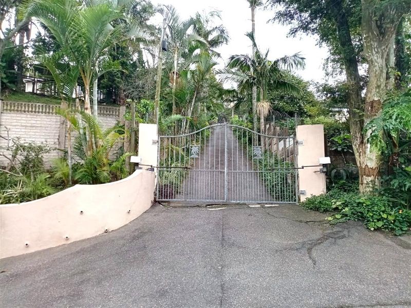 4 Bedroom Double Story House For Sale in Chiltern Hills, Durban, KwaZulu Natal - Photo 4