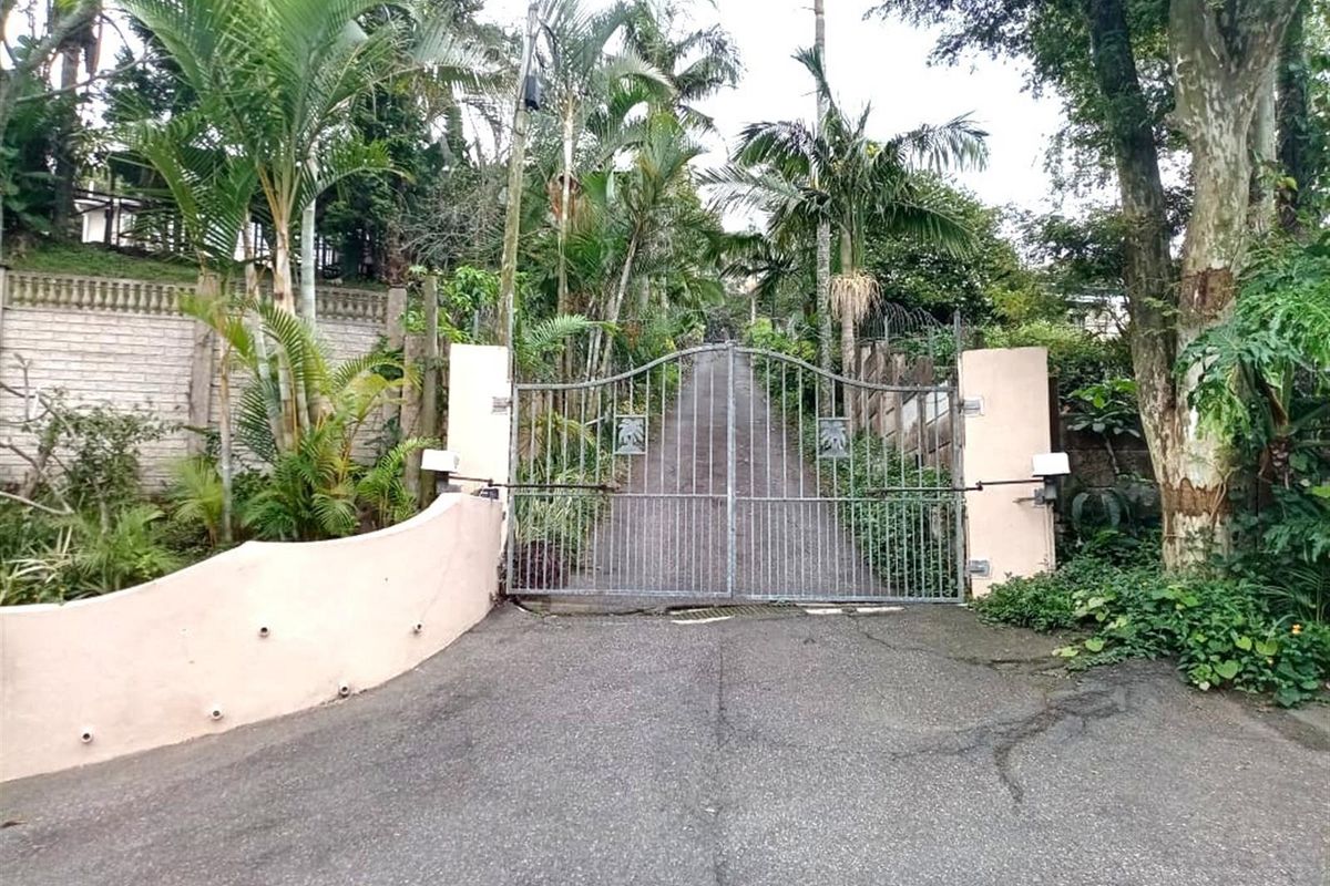 4 Bedroom Double Story House For Sale in Chiltern Hills, Durban, KwaZulu Natal - Photo 4