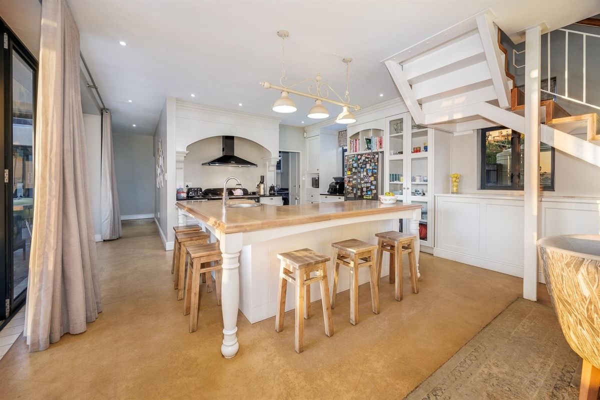 Exclusive Villa Living in Diemersfontein Wine Estate - Photo 2