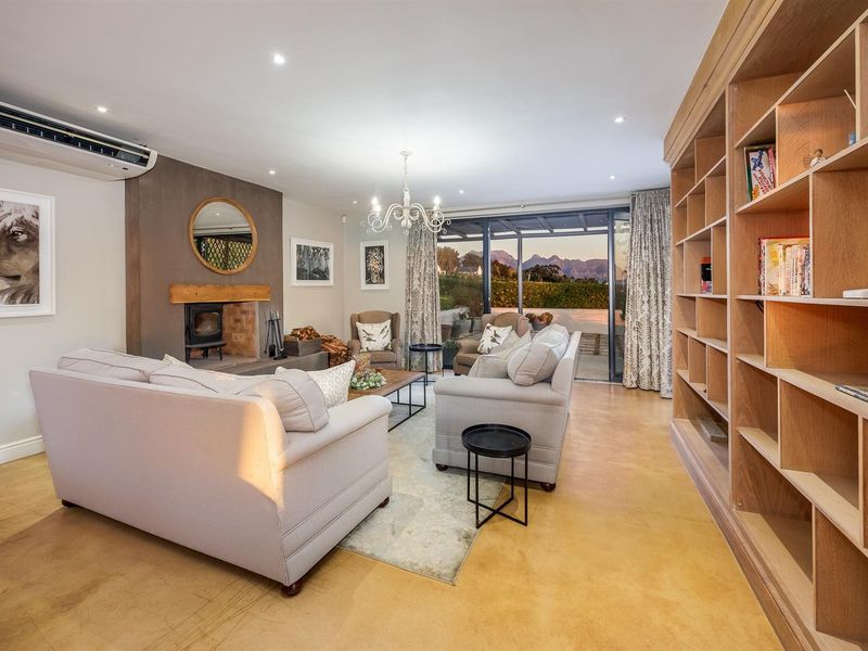 Exclusive Villa Living in Diemersfontein Wine Estate - Photo 9