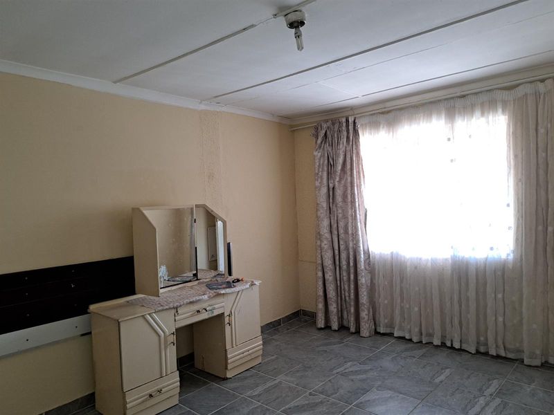 Northdale Investment - Photo 7