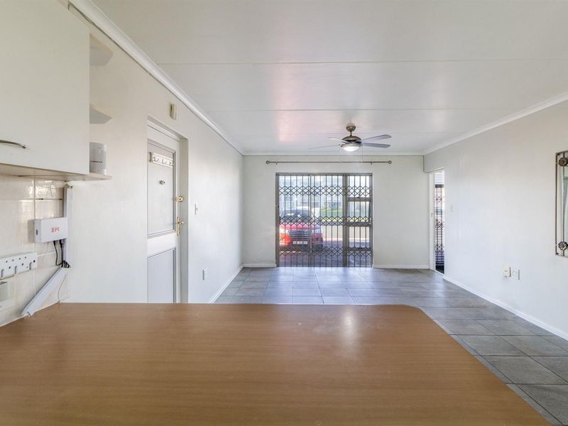 Surf, Sun and Secure Coastal Living - 2 Bedroom Ground Floor Apartment for Sale Big Bay Beach Club - Photo 9