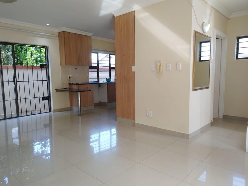 Duplex To Rent in Overport, Durban, KwaZulu Natal - Photo 4