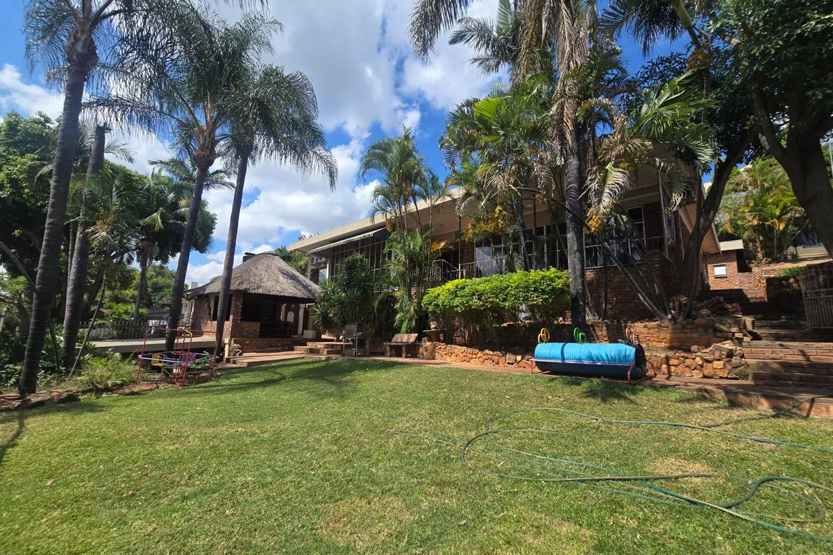 House For Sale in Sinoville, Pretoria - Photo 3