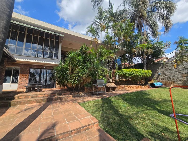 House For Sale in Sinoville, Pretoria - Photo 4