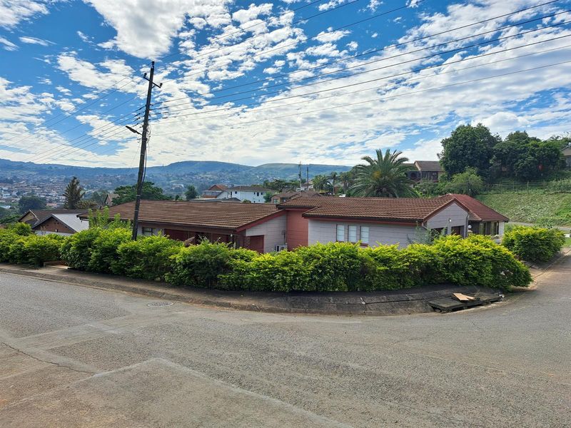 BARGAIN DELUXE - Photo 3