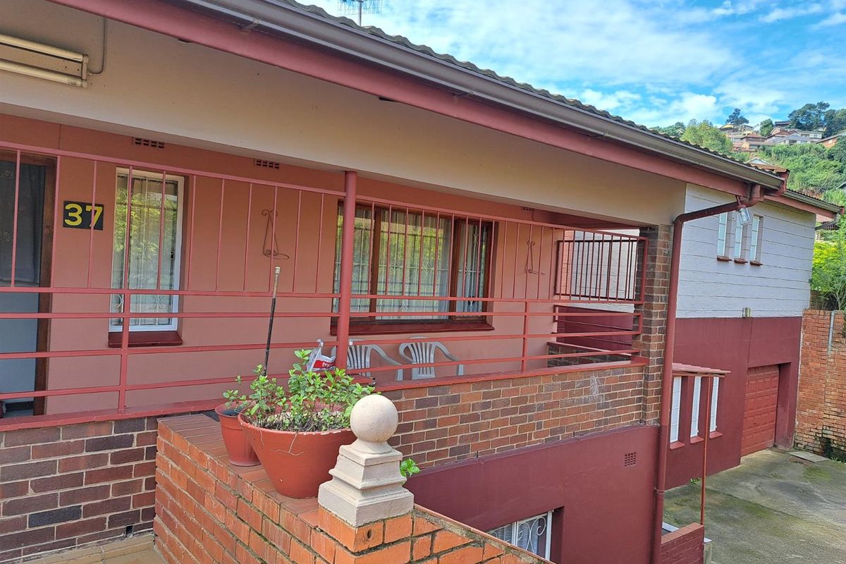 BARGAIN DELUXE - Photo 5