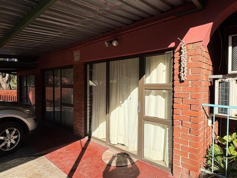 House For Sale in Aviary Hill, Newcastle, KwaZulu Natal - Photo 3