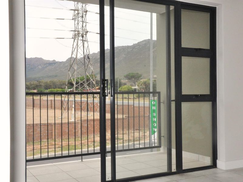 2 Bedroom Apartment in Greenbay Eco Estate - To Rent - Photo 9