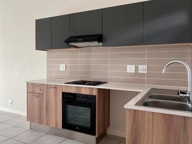 2 Bedroom Apartment in Greenbay Eco Estate - To Rent - Photo 7