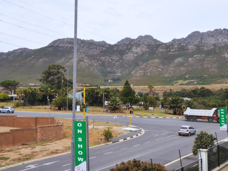 2 Bedroom Apartment in Greenbay Eco Estate - To Rent - Photo 4