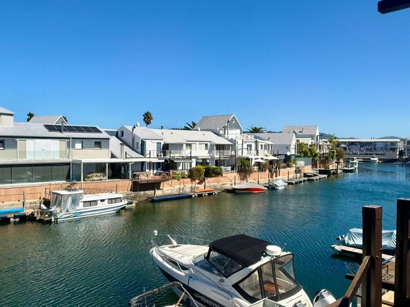 Duplex For Sale in Knysna Quays Knysna Central Knysna Western Cape - Photo 1