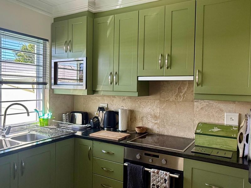 Duplex For Sale in Knysna Quays Knysna Central Knysna Western Cape - Photo 3