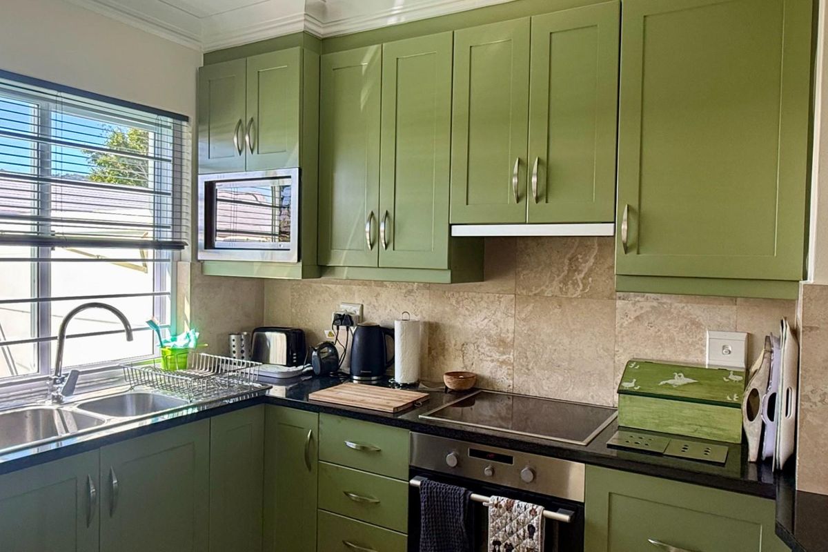 Duplex For Sale in Knysna Quays Knysna Central Knysna Western Cape - Photo 3